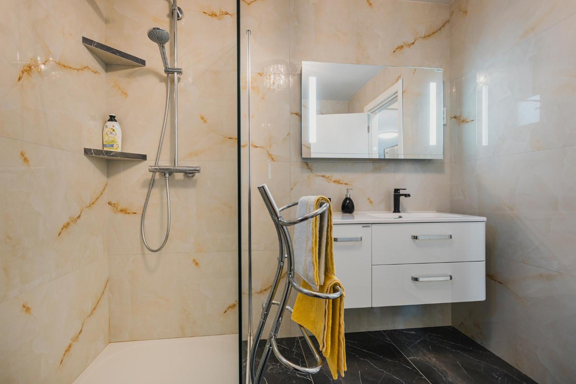 Bluemarine Apartment Umag Ngoại thất bức ảnh