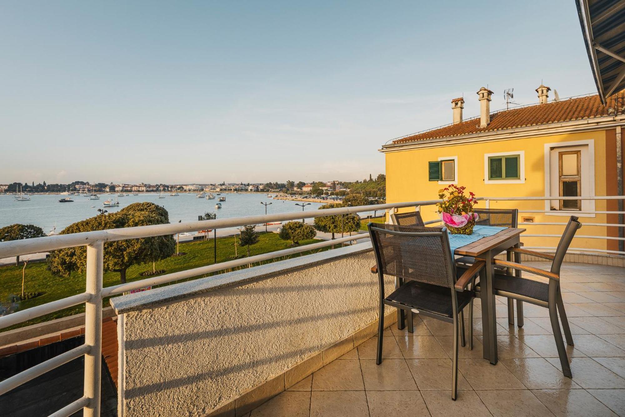 Bluemarine Apartment Umag Ngoại thất bức ảnh